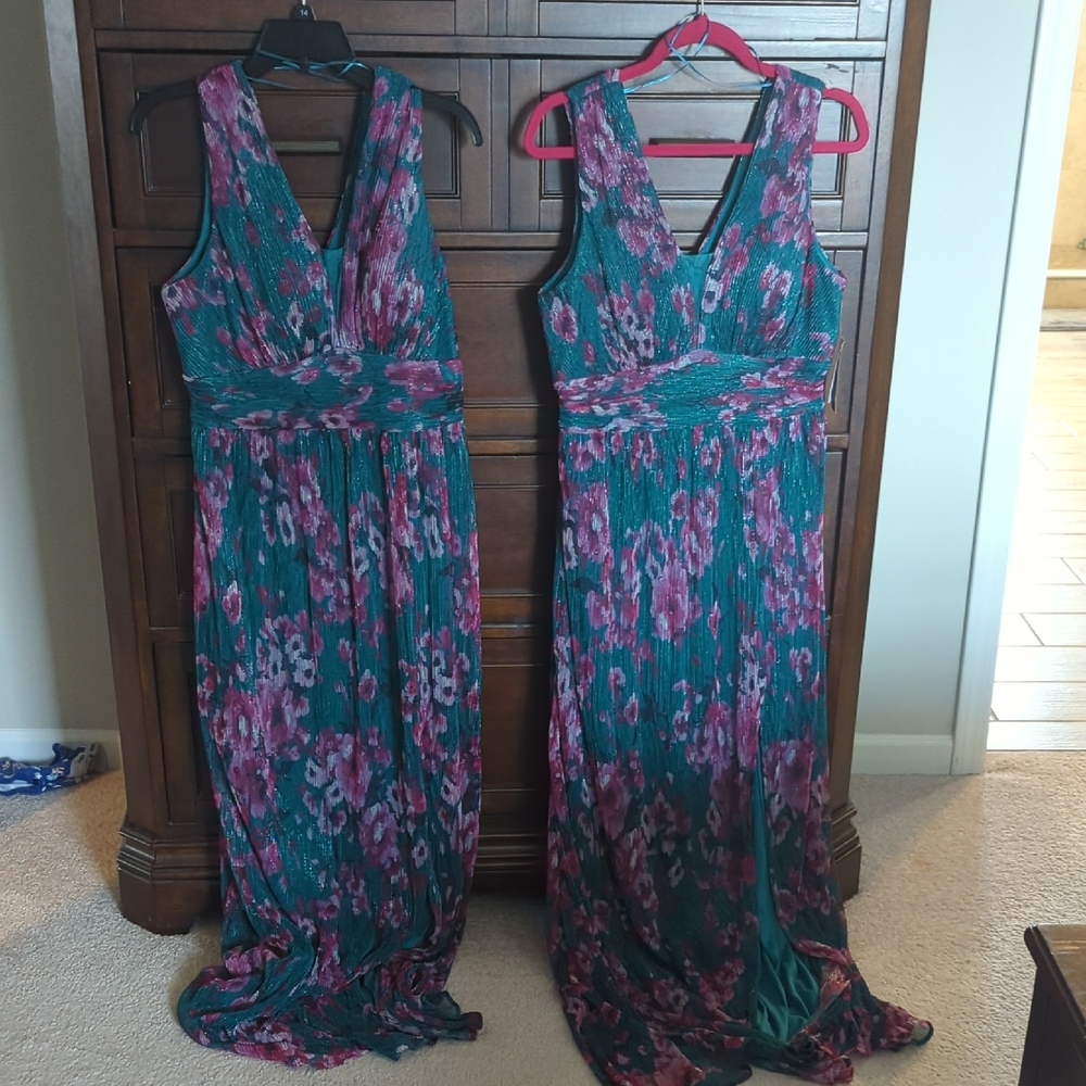 R&M Richards Teal and Magenta Floral V-Neck Maxi Dress